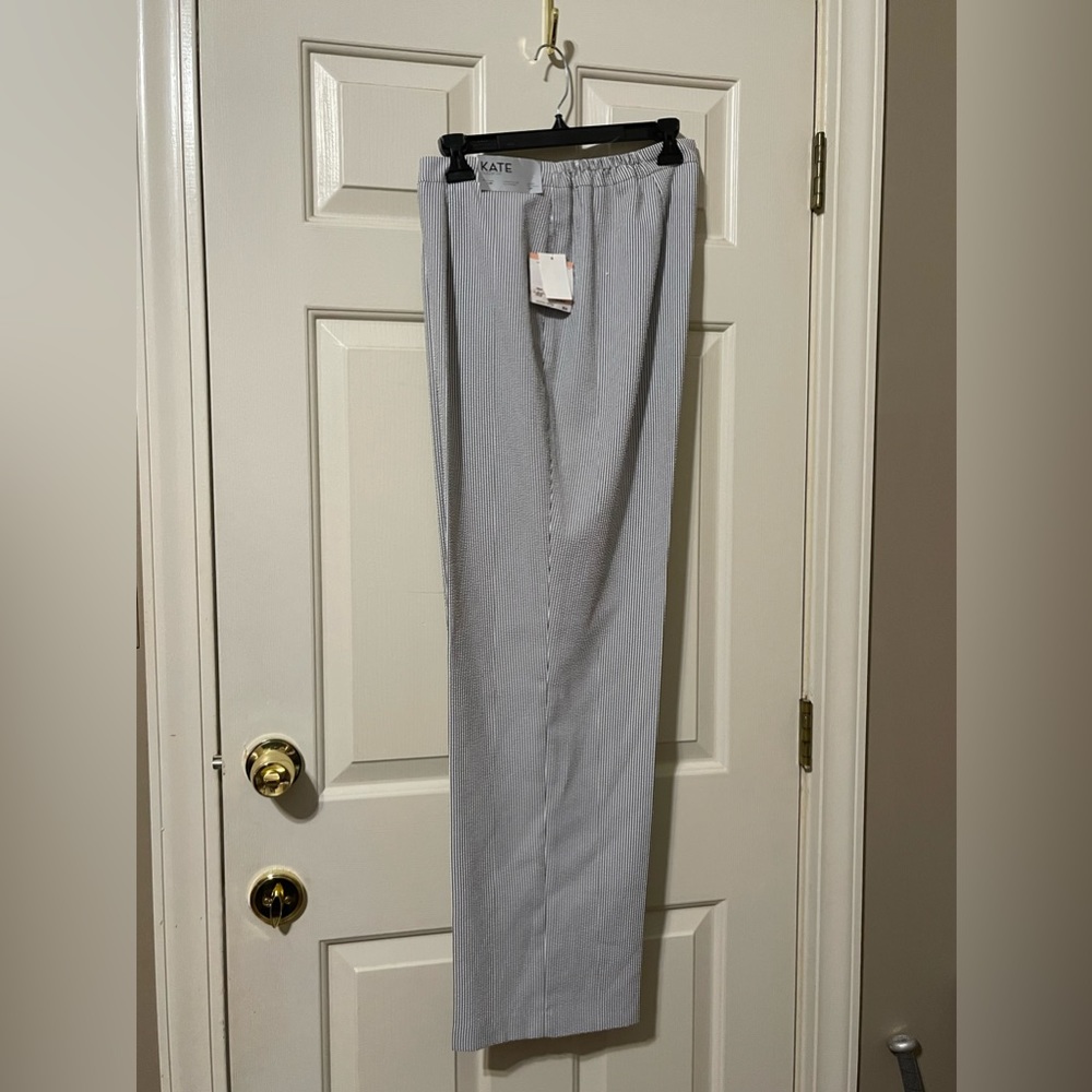 New- Women Kasper pants.